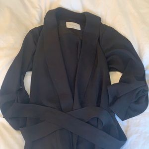 Aritzia Kahlo Robe Jacket Black size Medium